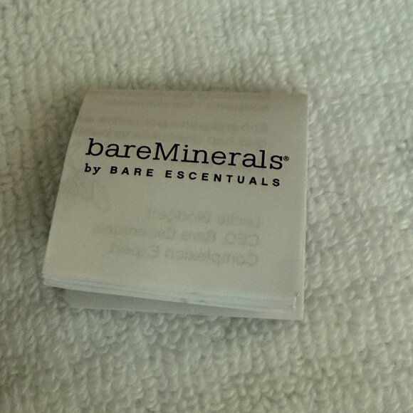 bareMinerals MATTE Foundation Fairly Medium C20 Mineral Powder SPF 15 6g Expired - Picture 8 of 9